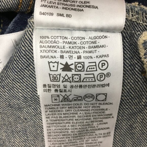 Levi's Women's Jean Jacket Dark Wash Trucker Jacket Cotton size Small - Picture 8 of 9